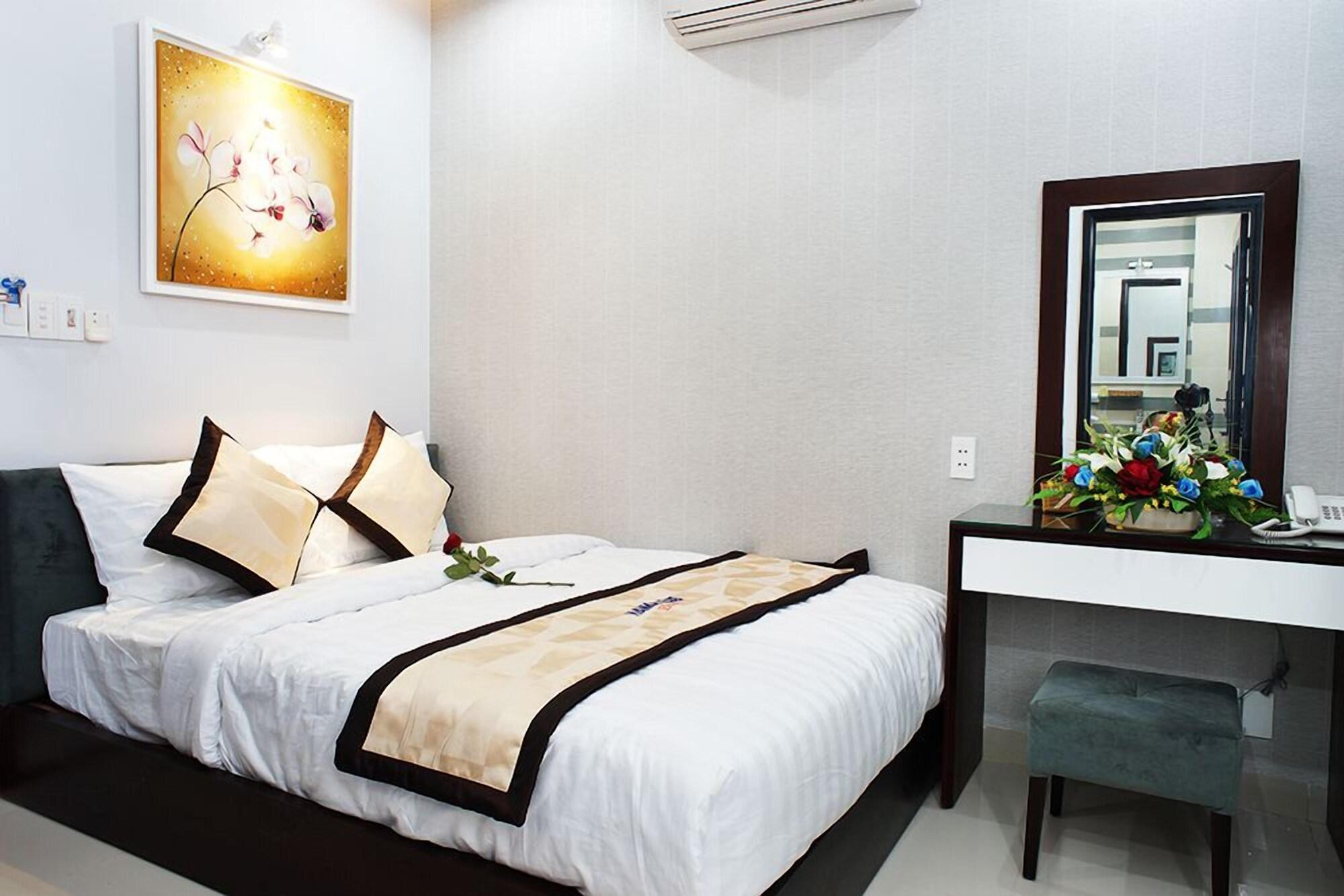 Hanoi Blue Hotel - The Water Front Đà Nẵng Kültér fotó